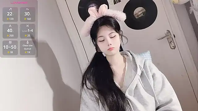 Snapshot of Qedgjwyz1 chatting on March 15, 2025, 2:01 pm Qedgjwyz1 online show from March 15, 2025, 2:01 pm