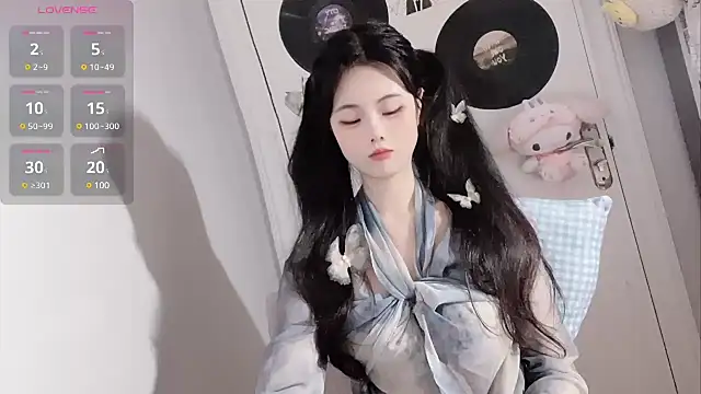 Snapshot of Qedgjwyz1 chatting on March 19, 2025, 12:34 pm Qedgjwyz1 online show from March 19, 2025, 12:34 pm