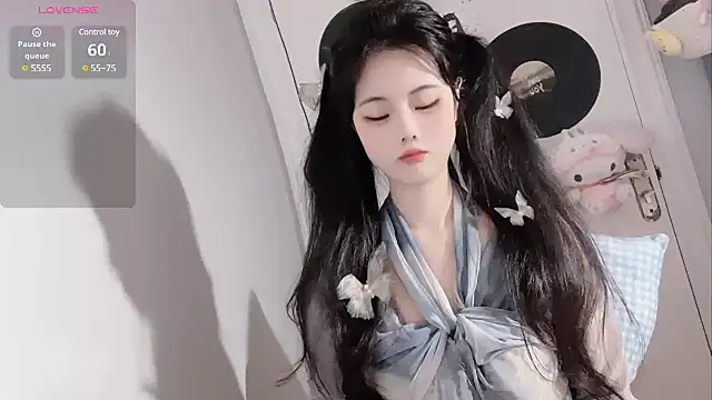 Snapshot of Qedgjwyz1 chatting on March 20, 2025, 12:30 am Qedgjwyz1 online show from March 20, 2025, 12:30 am