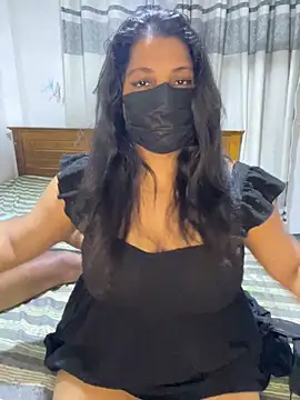 NOORA-GIRL online show from March 17, 2026, 2:38 am