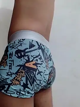 AmnionicDemeanor online show from December 5, 2025, 6:04 pm