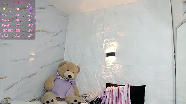 Snapshot of zorravioletta1 chatting on February 2, 2026, 11:20 am zorravioletta1 online show from February 2, 2026, 11:20 am