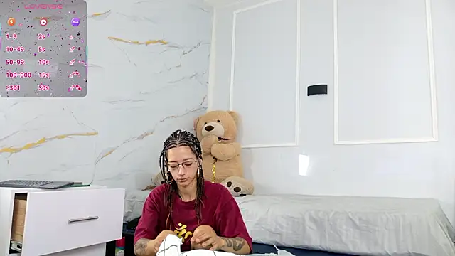 Snapshot of zorravioletta1 chatting on February 23, 2026, 12:02 pm zorravioletta1 online show from February 23, 2026, 12:02 pm