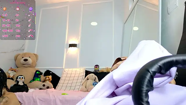 Snapshot of zorravioletta1 chatting on February 24, 2026, 11:41 am zorravioletta1 online show from February 24, 2026, 11:41 am