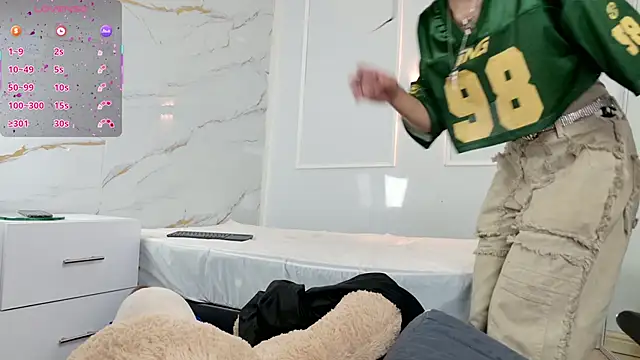 Snapshot of zorravioletta1 chatting on February 28, 2026, 11:44 am zorravioletta1 online show from February 28, 2026, 11:44 am