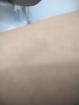 kBossgirls online show from November 8, 2025, 7:12 pm