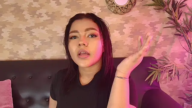 Snapshot of cherry_chel chatting on January 19, 2025, 4:36 pm cherry chel online show from January 19, 2025, 4:36 pm