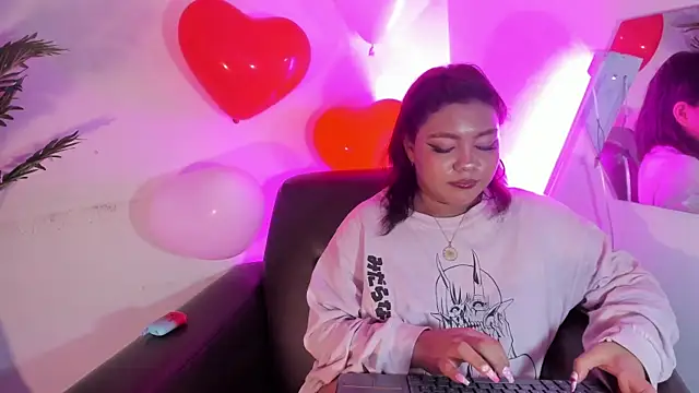 Snapshot of cherry_chel chatting on February 16, 2025, 6:43 pm cherry chel online show from February 16, 2025, 6:43 pm