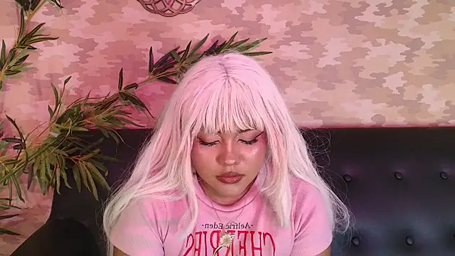 Snapshot of cherry_chel chatting on February 21, 2025, 9:11 pm cherry chel online show from February 21, 2025, 9:11 pm