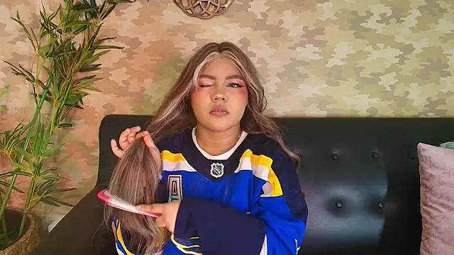 Snapshot of cherry_chel chatting on March 4, 2025, 8:16 pm cherry chel online show from March 4, 2025, 8:16 pm