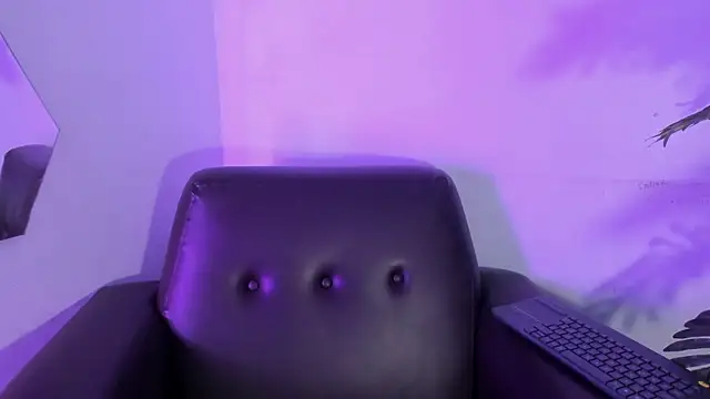 Snapshot of cherry_chel chatting on March 9, 2025, 5:39 pm cherry chel online show from March 9, 2025, 5:39 pm