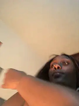 Snapshot of Lola_kims chatting on February 22, 2026, 5:44 pm Lola kims online show from February 22, 2026, 5:44 pm