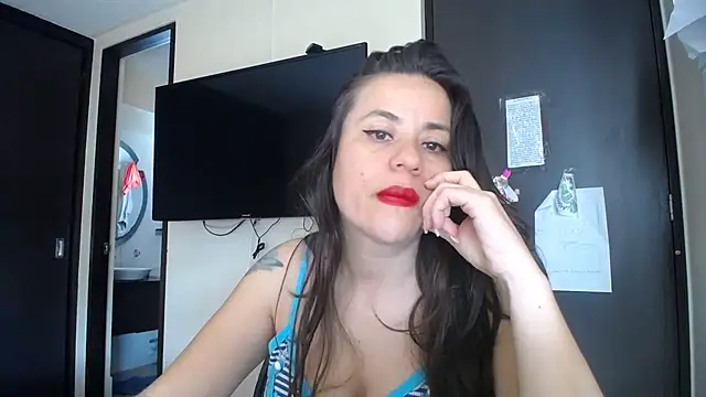 Snapshot of KAROLCANDY chatting on November 21, 2025, 3:33 pm KAROLCANDY online show from November 21, 2025, 3:33 pm