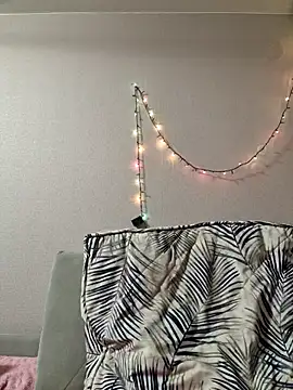 Snapshot of _Alice_0-0 chatting on October 26, 2025, 2:23 pm Alice 0-0 online show from October 26, 2025, 2:23 pm