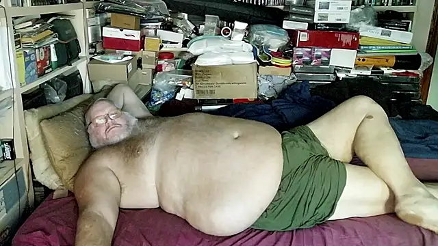 hadeszeuss2 online show from December 7, 2024, 4:25 pm