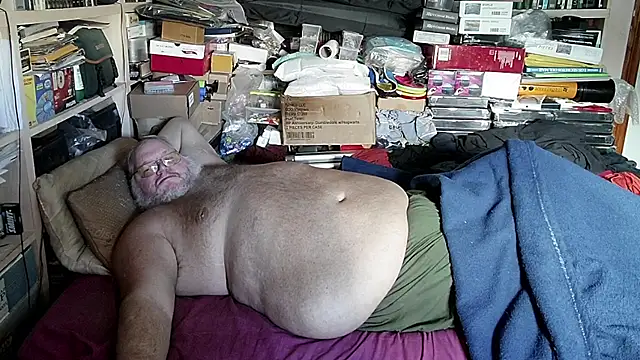 hadeszeuss2 online show from December 9, 2024, 1:45 pm