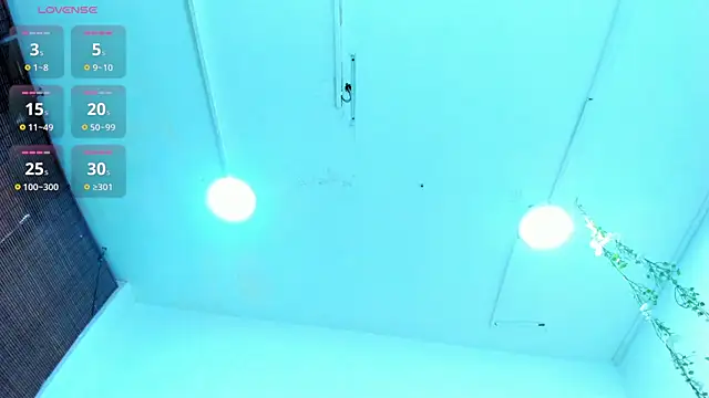 Hannah Miller   online show from September 30, 2025, 5:18 pm