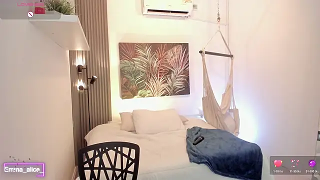 emma alice  online show from January 12, 2026, 10:42 am