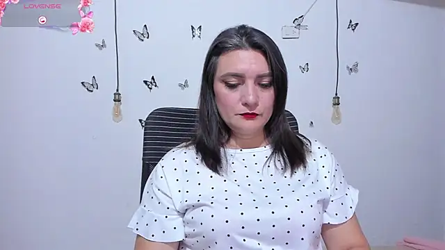 Snapshot of Amie_Adams82_ chatting on June 5, 2026, 2:01 pm Amie Adams82 online show from June 5, 2026, 2:01 pm
