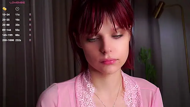 RexanneHatt online show from November 8, 2025, 11:32 am