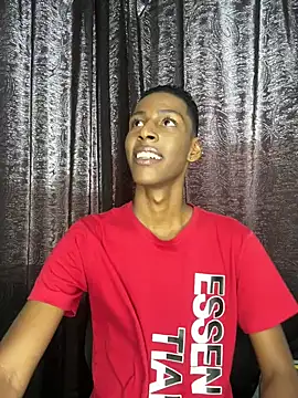 maiki18  online show from April 4, 2026, 9:23 pm