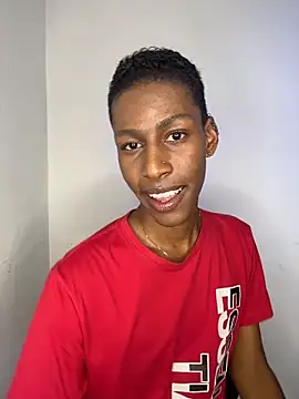 maiki18  online show from April 13, 2026, 10:37 pm