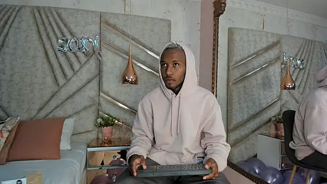 JamesParck online show from February 20, 2025, 12:25 pm