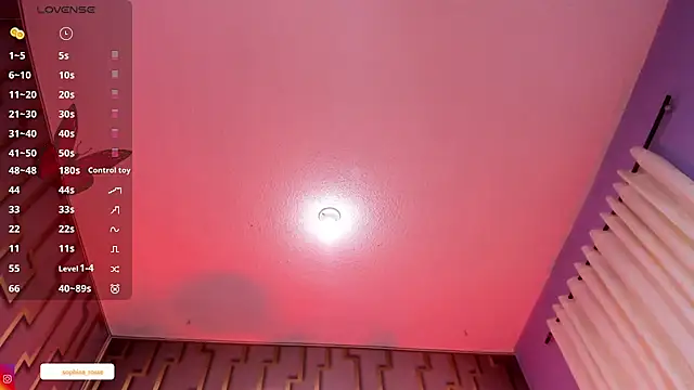 Snapshot of Deni_rose chatting on November 18, 2025, 8:13 pm Deni rose online show from November 18, 2025, 8:13 pm