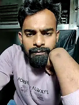 Snapshot of rayhan085 chatting on December 29, 2024, 12:01 pm rayhan085 online show from December 29, 2024, 12:01 pm