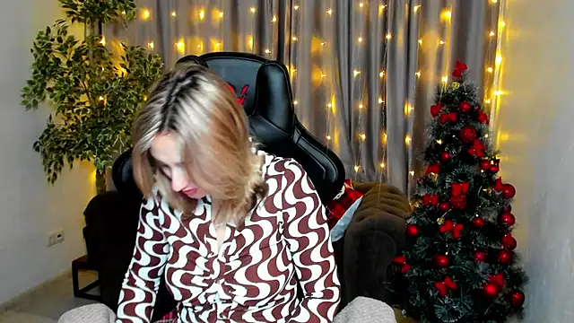 Snapshot of Sinty_Noria chatting on December 28, 2024, 1:08 am Sinty Noria online show from December 28, 2024, 1:08 am