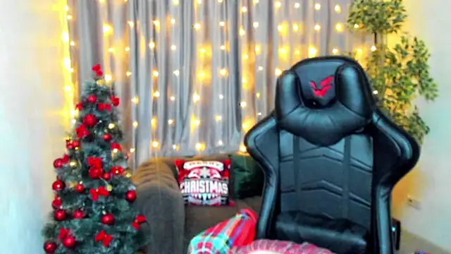 Snapshot of Sinty_Noria chatting on December 31, 2024, 1:04 am Sinty Noria online show from December 31, 2024, 1:04 am