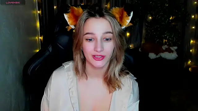 Snapshot of Sinty_Noria chatting on February 13, 2025, 1:08 am Sinty Noria online show from February 13, 2025, 1:08 am
