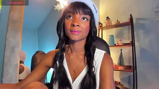 Snapshot of alikahouston4 chatting on December 2, 2024, 7:47 am alikahouston4 online show from December 2, 2024, 7:47 am