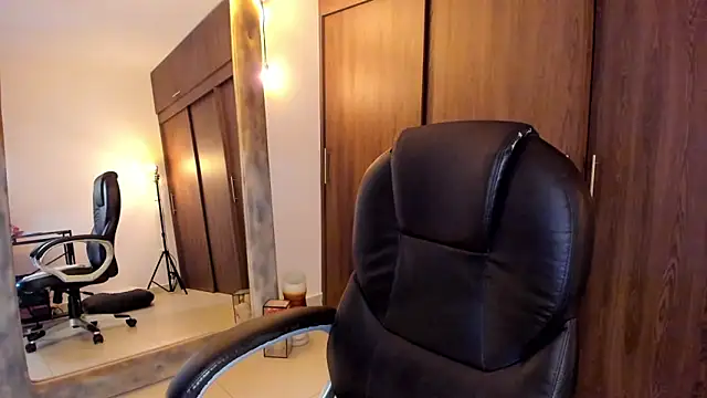 Snapshot of alikahouston4 chatting on September 22, 2025, 3:08 am alikahouston4 online show from September 22, 2025, 3:08 am