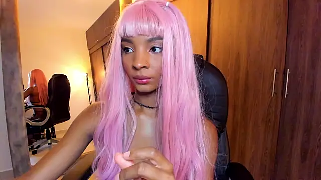 Snapshot of alikahouston4 chatting on November 15, 2025, 6:59 pm alikahouston4 online show from November 15, 2025, 6:59 pm