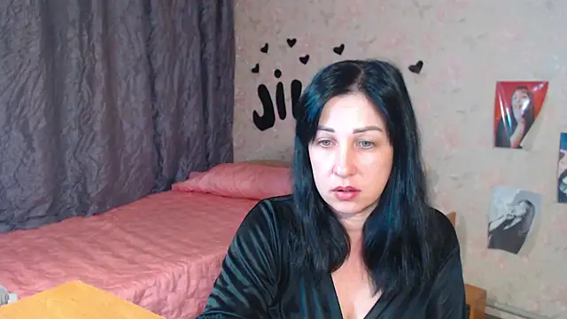 JillStevens online show from October 5, 2025, 1:53 pm