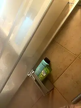 1ninefellababy online show from January 8, 2026, 1:02 pm