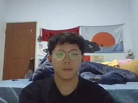 ZHIIz online show from February 18, 2026, 2:57 pm