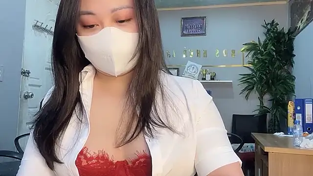 Bamboo Swetie online show from December 15, 2024, 10:47 pm