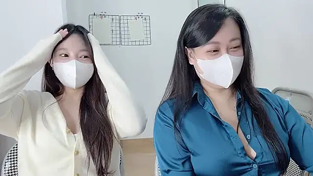 Bamboo Swetie online show from January 12, 2026, 4:01 pm