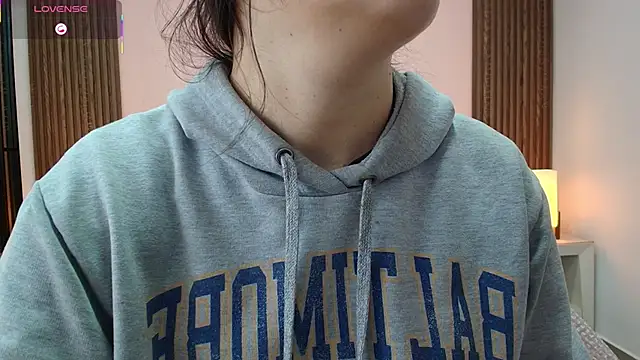 Snapshot of alina_martinelli chatting on February 7, 2026, 10:52 am alina martinelli online show from February 7, 2026, 10:52 am