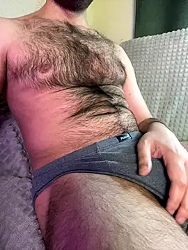 Deckard Webb1  online show from November 21, 2025, 6:56 am