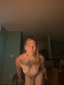StaceyWildXo online show from August 3, 2026, 1:04 am