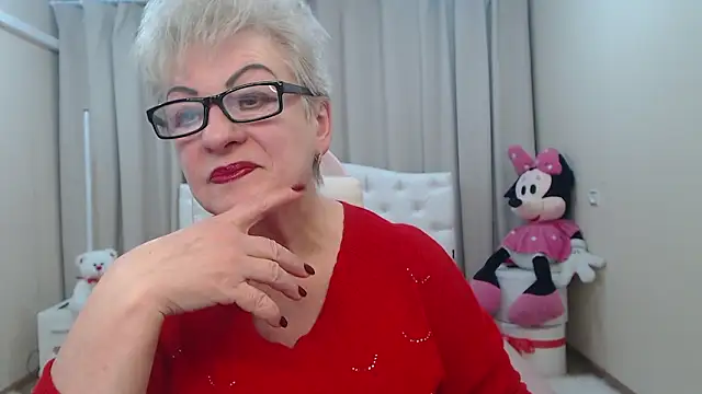 Snapshot of KayleSmoll chatting on February 21, 2026, 7:59 pm KayleSmoll online show from February 21, 2026, 7:59 pm