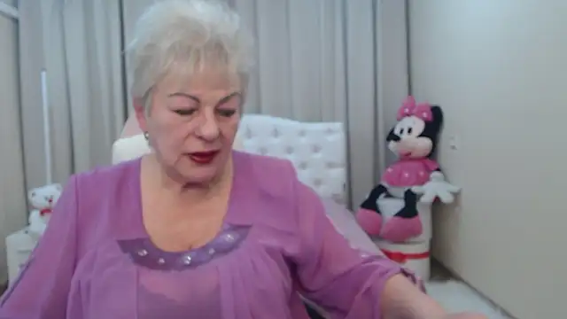 Snapshot of KayleSmoll chatting on February 28, 2026, 7:37 pm KayleSmoll online show from February 28, 2026, 7:37 pm