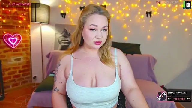 Snapshot of -LinaLove- chatting on January 11, 2025, 7:39 am -LinaLove- online show from January 11, 2025, 7:39 am