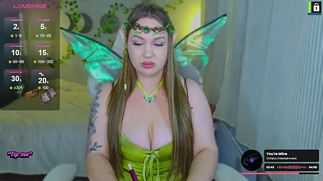 Snapshot of -LinaLove- chatting on October 30, 2025, 8:09 pm -LinaLove- online show from October 30, 2025, 8:09 pm