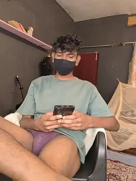 Snapshot of richardjames95 chatting on October 29, 2025, 6:42 pm richardjames95 online show from October 29, 2025, 6:42 pm