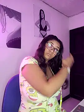 Snapshot of Sofythom1 chatting on March 19, 2025, 2:59 am Sofythom1 online show from March 19, 2025, 2:59 am