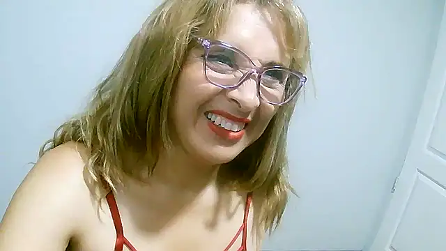 leona- online show from December 14, 2024, 5:58 pm